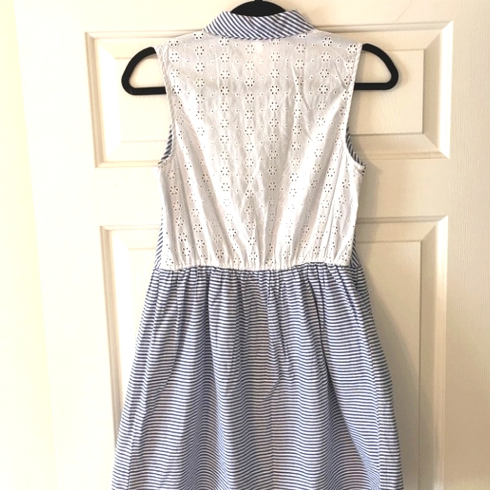 NWT Light blue STRIPED WHITE BACK Medium dress xhilarton